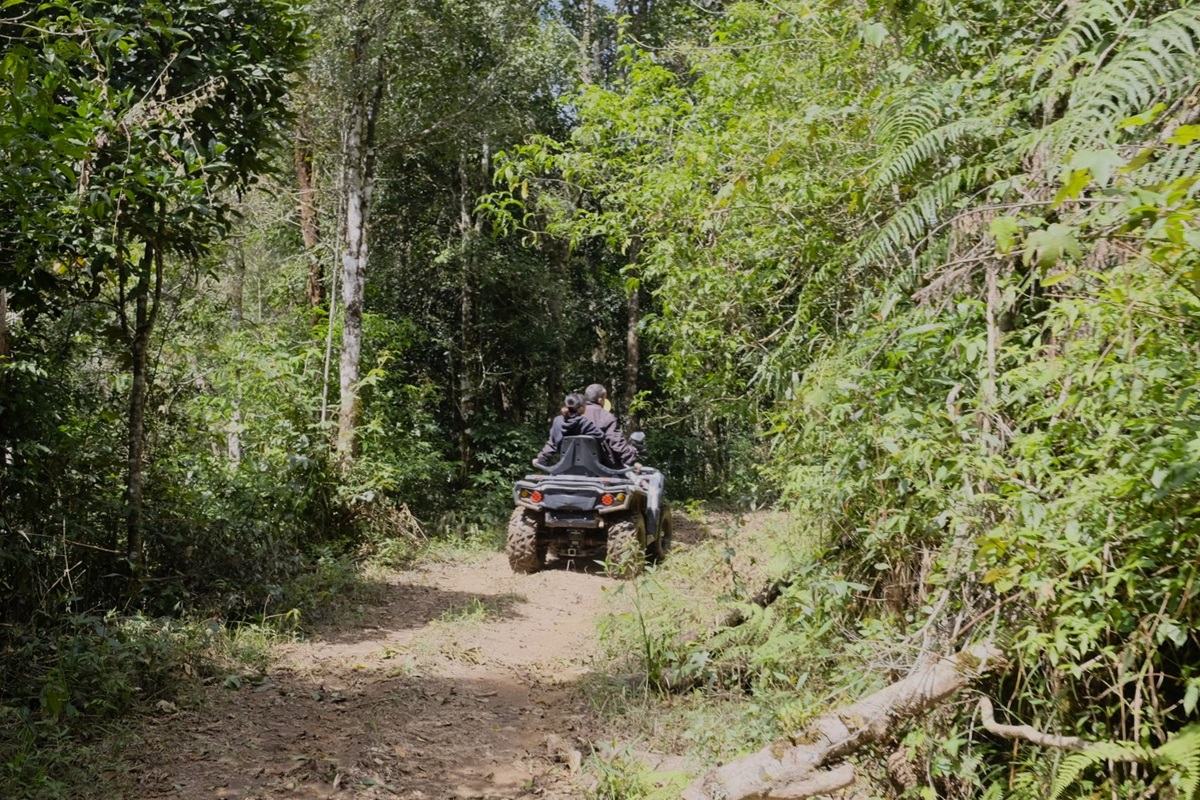 18 Marián na čtyřkolce
